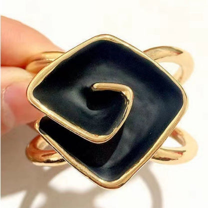 Netherlshop®✨ French Elegant Coat Scarf Buckle (50% discount) – Elegance at your fingertips!